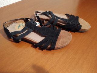 SANDALIAS NEGRAS CUÑA MUJER 