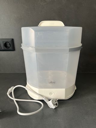 Esterilizador de biberones marca Chicco