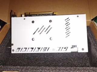 Gráfica  - Game Revolution blanca