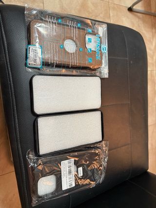 4 Fundas iPhone 14 Pro Max (3 nuevas)