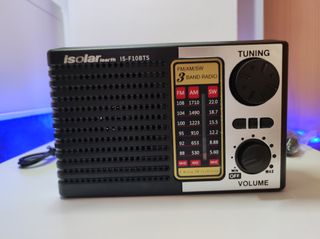 RADIO NUEVA RECARGABLE SOLAR BLUETOOTH USB LINTERN