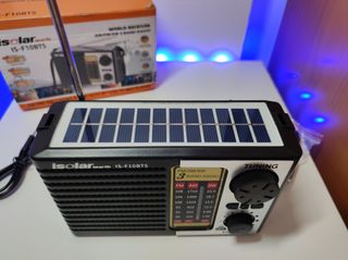 RADIO NUEVA RECARGABLE SOLAR BLUETOOTH USB LINTERN