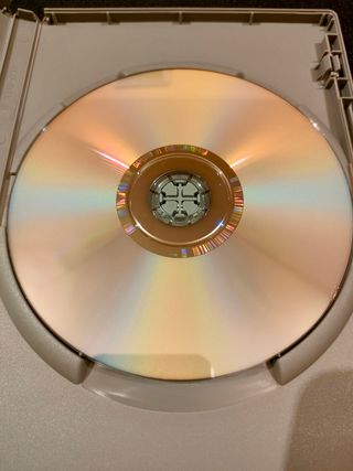HAY UN MUERTO EN MI CAMA DVD