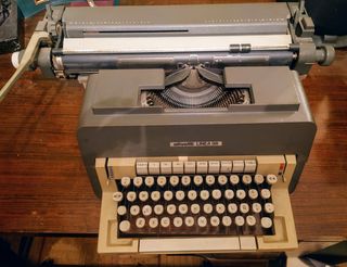 Olivetti Linea 98 - Máquina de escribir