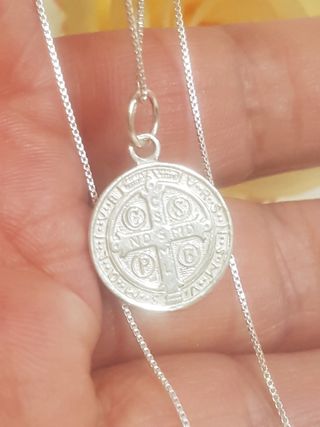 Cadena medalla San Benito plata