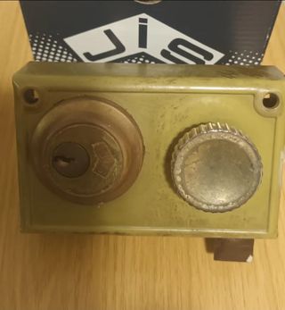 Cerradura para puerta 34/7D dorada antigua