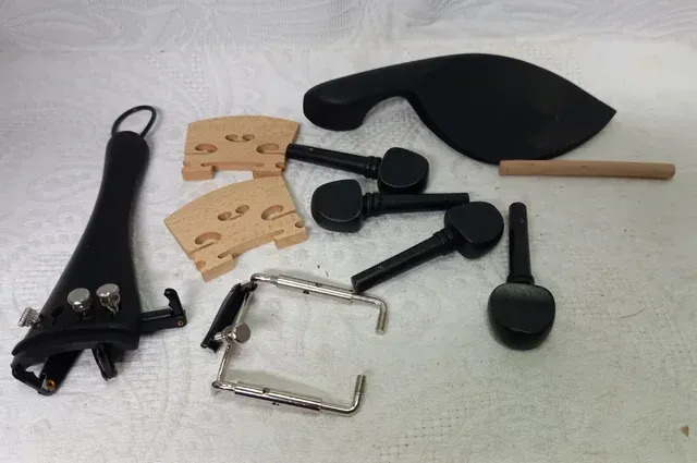 Ricambi violino: Ponte, Cordiera, Pirol