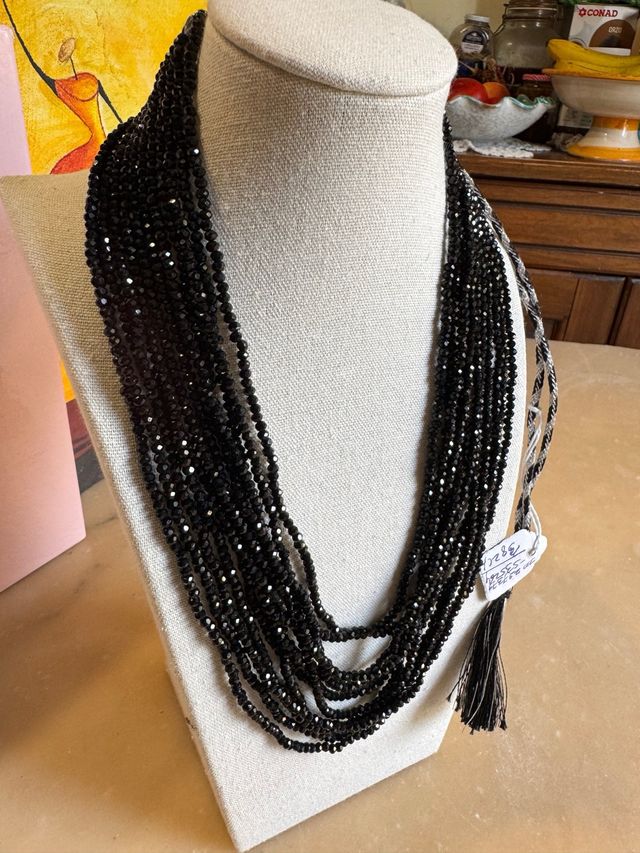 Collana Indiana a 12 fili in Spinello nero 