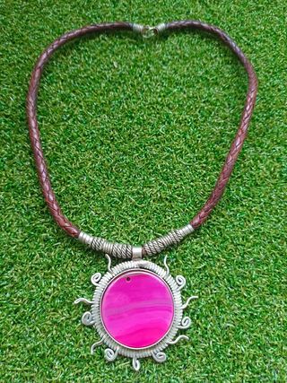 Collar artesanal piedra rosa