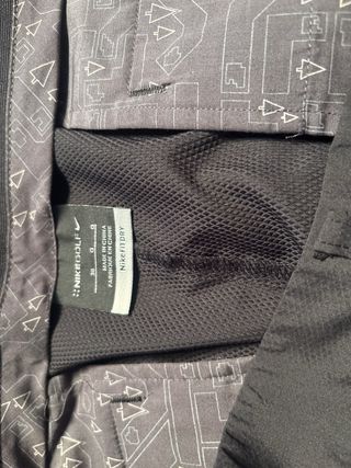 Bermudas negra hombre