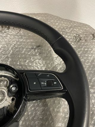 Volante Audi a1 a3 a4 a5 q2 q5 pelle e paddle