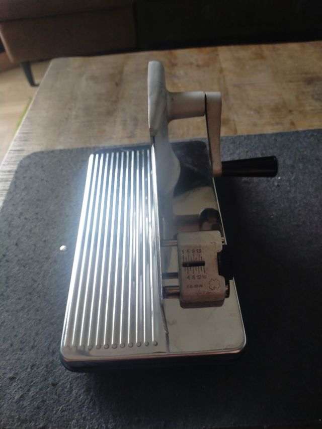 Cortadora fiambres Ilsa vintage