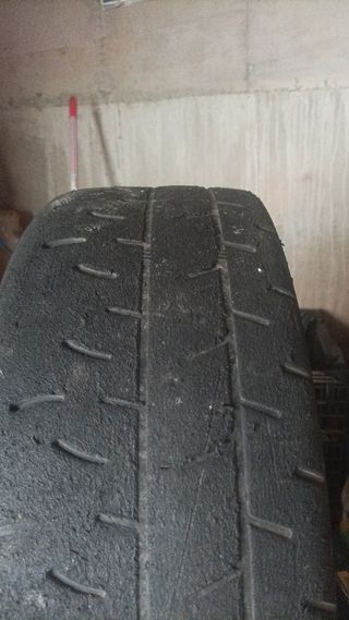Neumáticos MRF usados