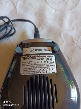 Cargador pilas TRONIC