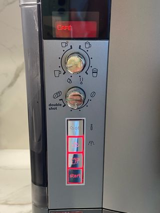 Cafetera Bosch Automática TES506
