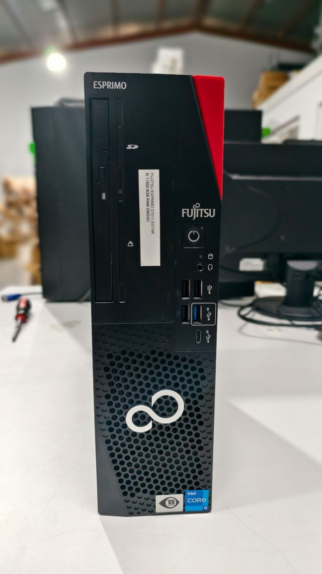 OFERTAZA!! Fujitsu D7011 i5-11500/8GB/256SSD