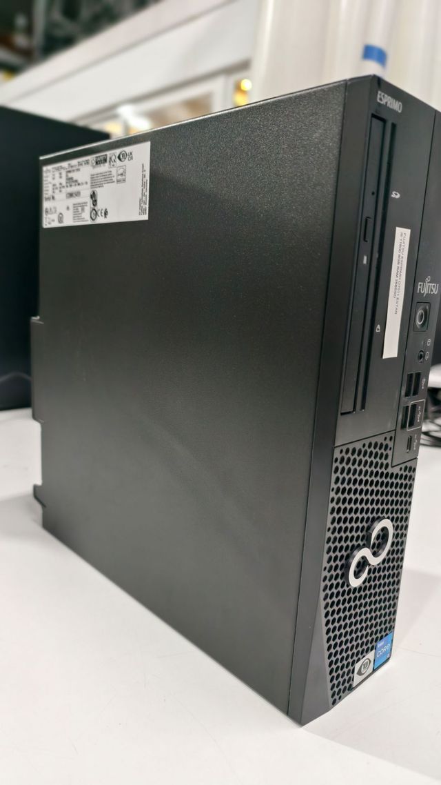 OFERTAZA!! Fujitsu D7011 i5-11500/8GB/256SSD