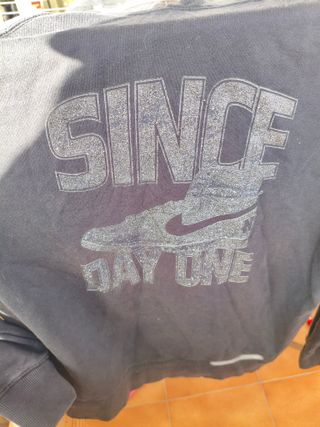 Sudadera Nike Vintage Negra L
Gordita y amplia .