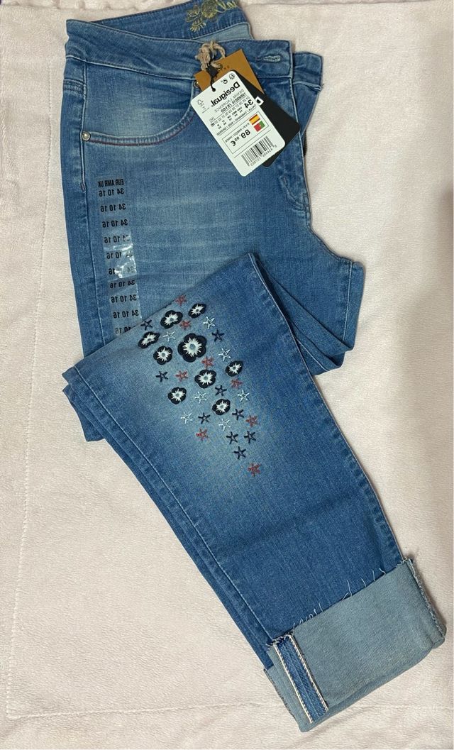 Vaqueros Desigual Talla XS
