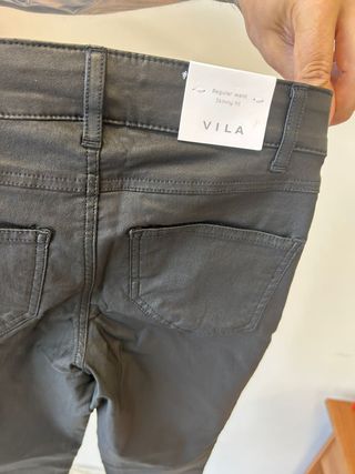 Pantaloni eleganti VILA XS