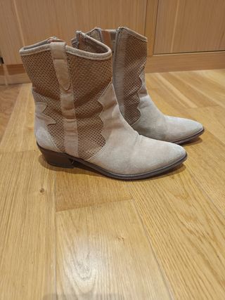 Botines ante beige talla 39