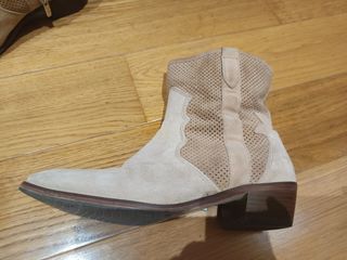 Botines ante beige talla 39
