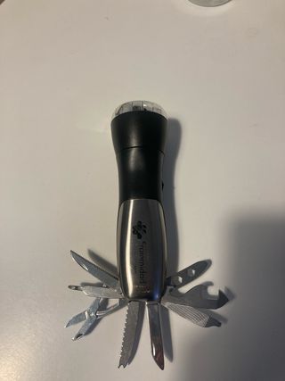 Linterna multiusos 12 en 1