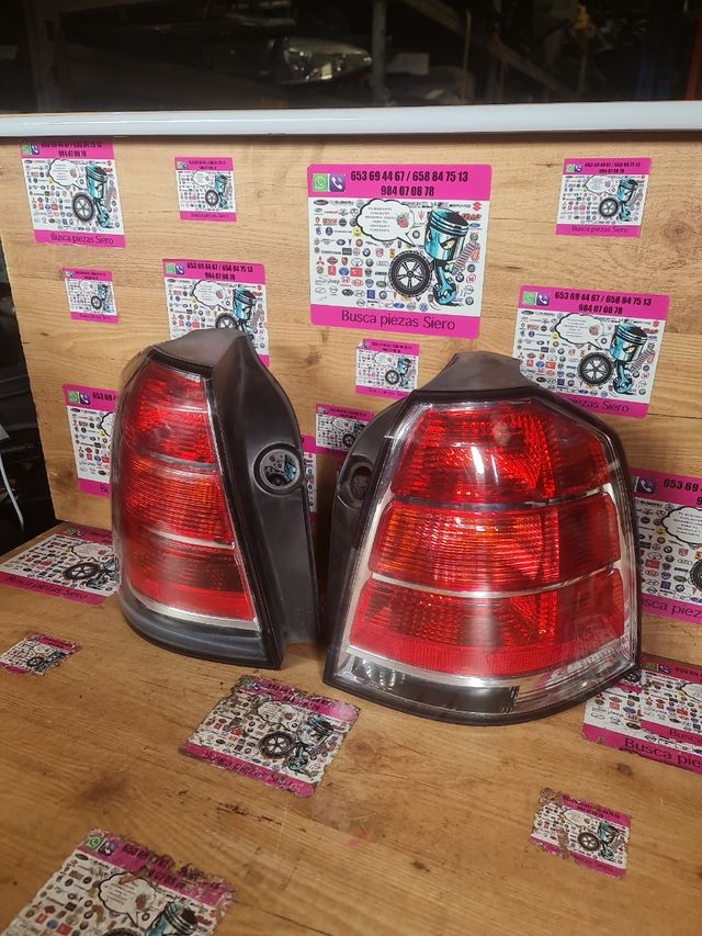 Pilotos traseros Opel Zafira 2009