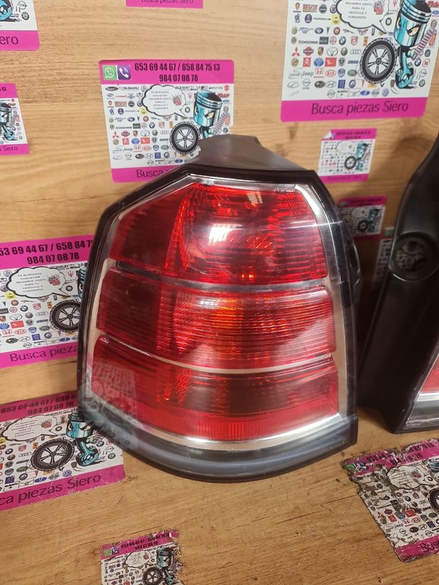 Pilotos traseros Opel Zafira 2009