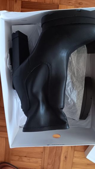 Botines Guess negros - talla 41