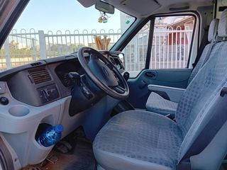 Ford Transit 2008 minusválidos 9 plazas