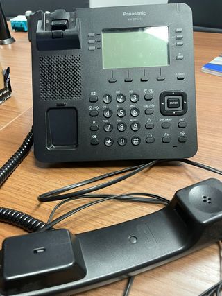 set 19 telefoni fissi con centralina telefonica