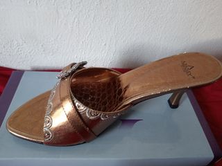 Zapatos AZAREY dorados mujer