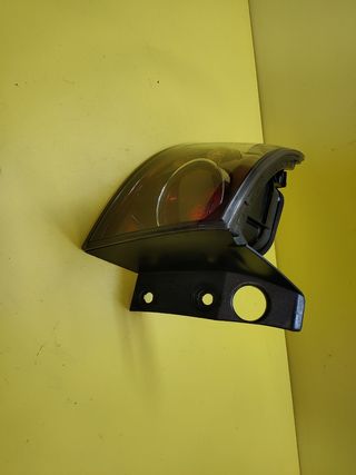 PILOTO TRASERO IZQUIERDO SEAT IBIZA III 6L EXT