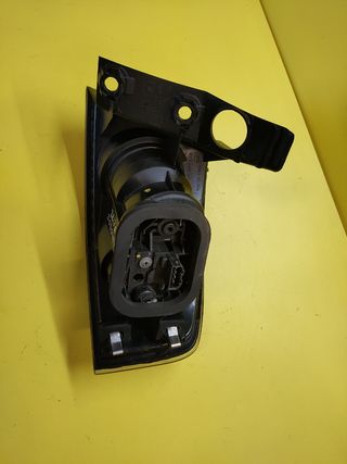 PILOTO TRASERO IZQUIERDO SEAT IBIZA III 6L EXT