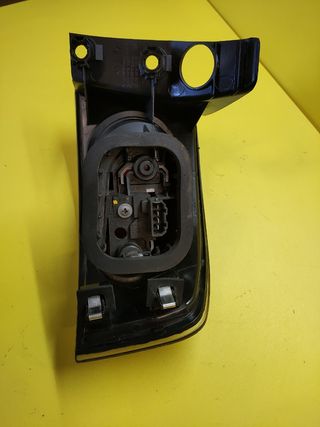 PILOTO TRASERO IZQUIERDO SEAT IBIZA III 6L EXT