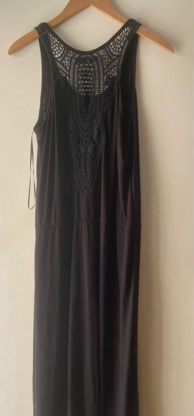 Vestido negro largo crochet