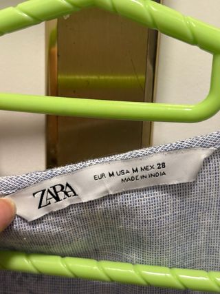 Blusa Zara azul estampada