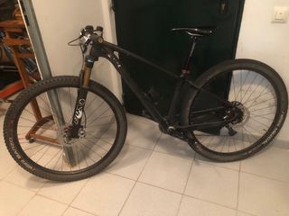 Bicicleta carbono 29 MTB