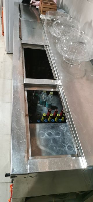 Nevera expositora botellero