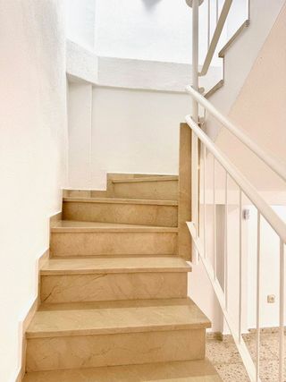 Casa adosada en alquiler en Gines