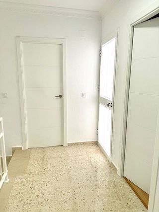 Casa adosada en alquiler en Gines