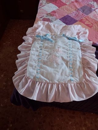 Edredón para cuna en rosa y azul