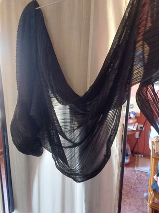 Fular trasparente en negro con ma