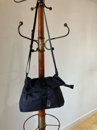 Bolso bandolera azul tinta negro