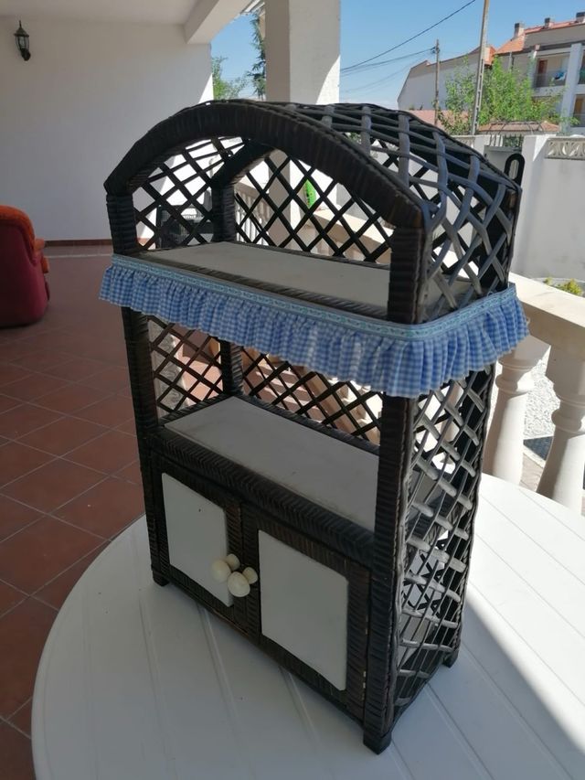 Estantería mimbre vintage