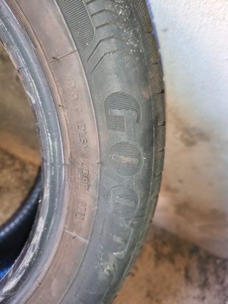 2 Neumáticos Coche