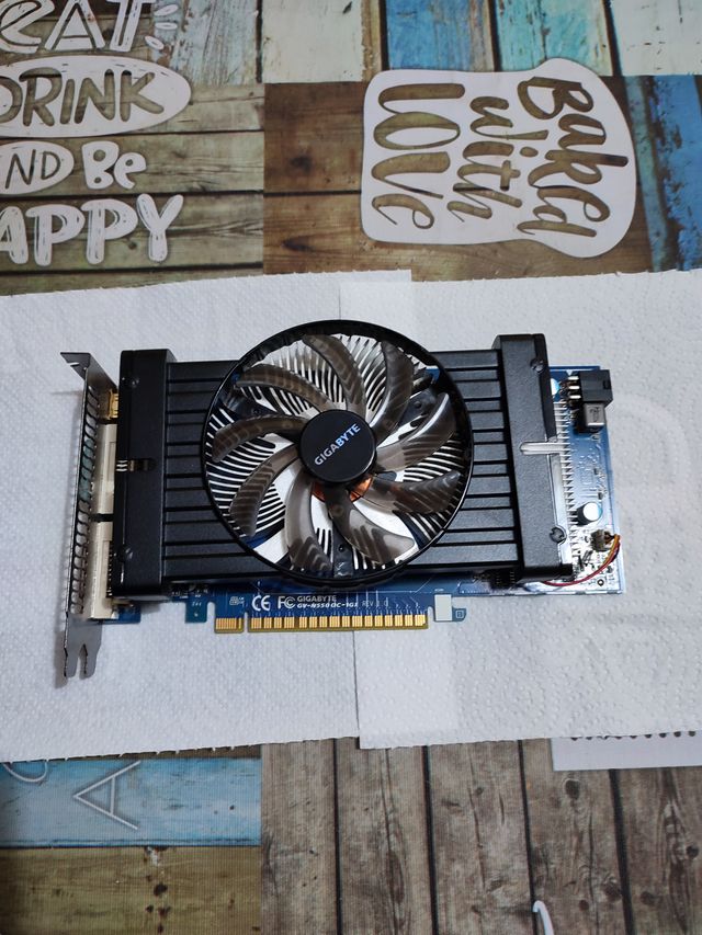 NVIDIA GTX 550 Ti - 1GB DDR5 Gigabyte