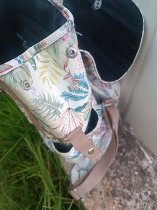 Mochila estampada floral