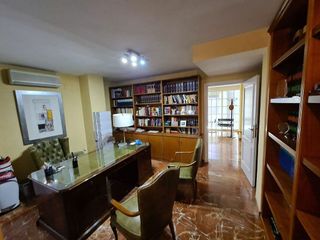 Oficina en alquiler en San Matías - Realejo en Granada